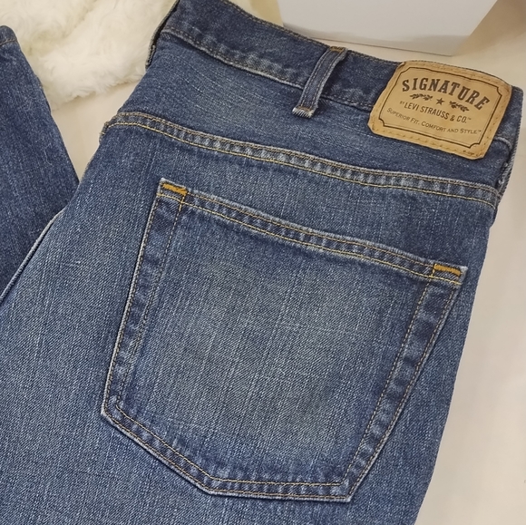 Signature by Levi Strauss & Co. Gold Label Men's Regular Fit Jeans 38W x 30L - Picture 5 of 5